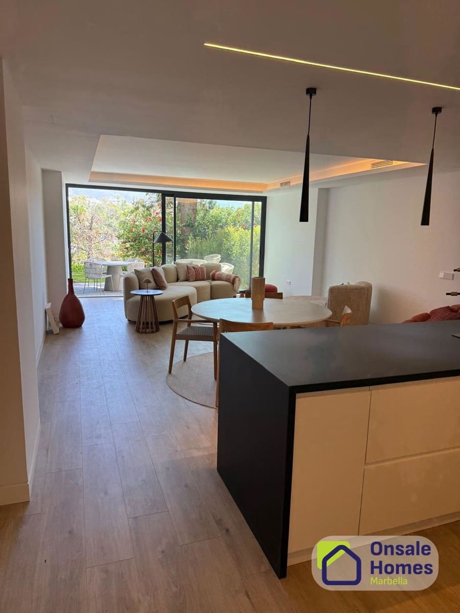 1 Zimmer Apartment zu verkaufen in Nueva Andalucia mit Garage - 357.000 € (Ref: 9632867)