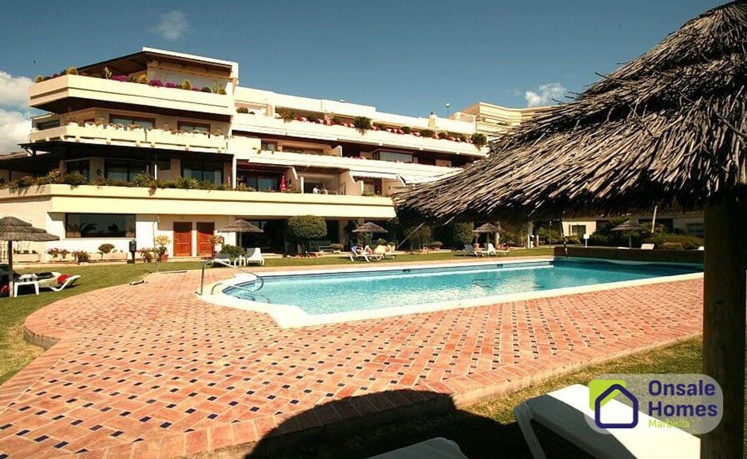 1 Zimmer Apartment zu verkaufen in Nueva Andalucia mit Garage - 357.000 € (Ref: 9632867)