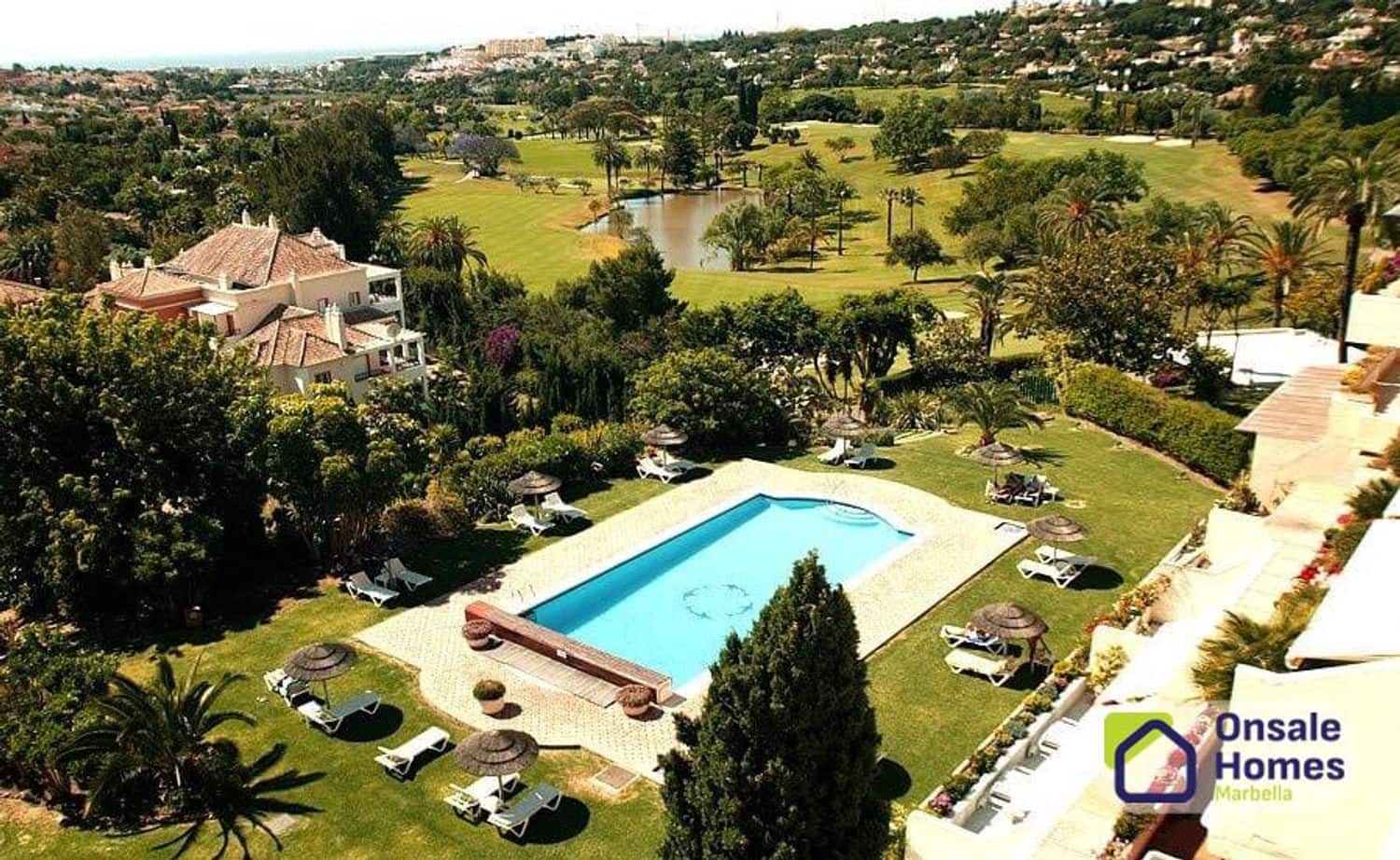 1 Zimmer Apartment zu verkaufen in Nueva Andalucia mit Garage - 357.000 € (Ref: 9632867)
