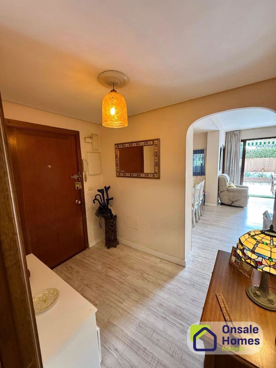 4 chambre Appartement à vendre à Marbella avec piscine garage - 650 000 € (Ref: 9647655)