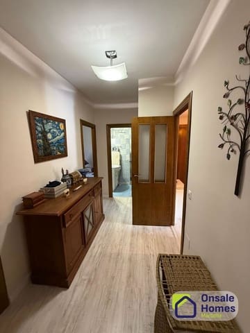 4 chambre Appartement à vendre à Nagüeles Alto, Marbella avec piscine garage - 650 000 € (Ref: 9647655)