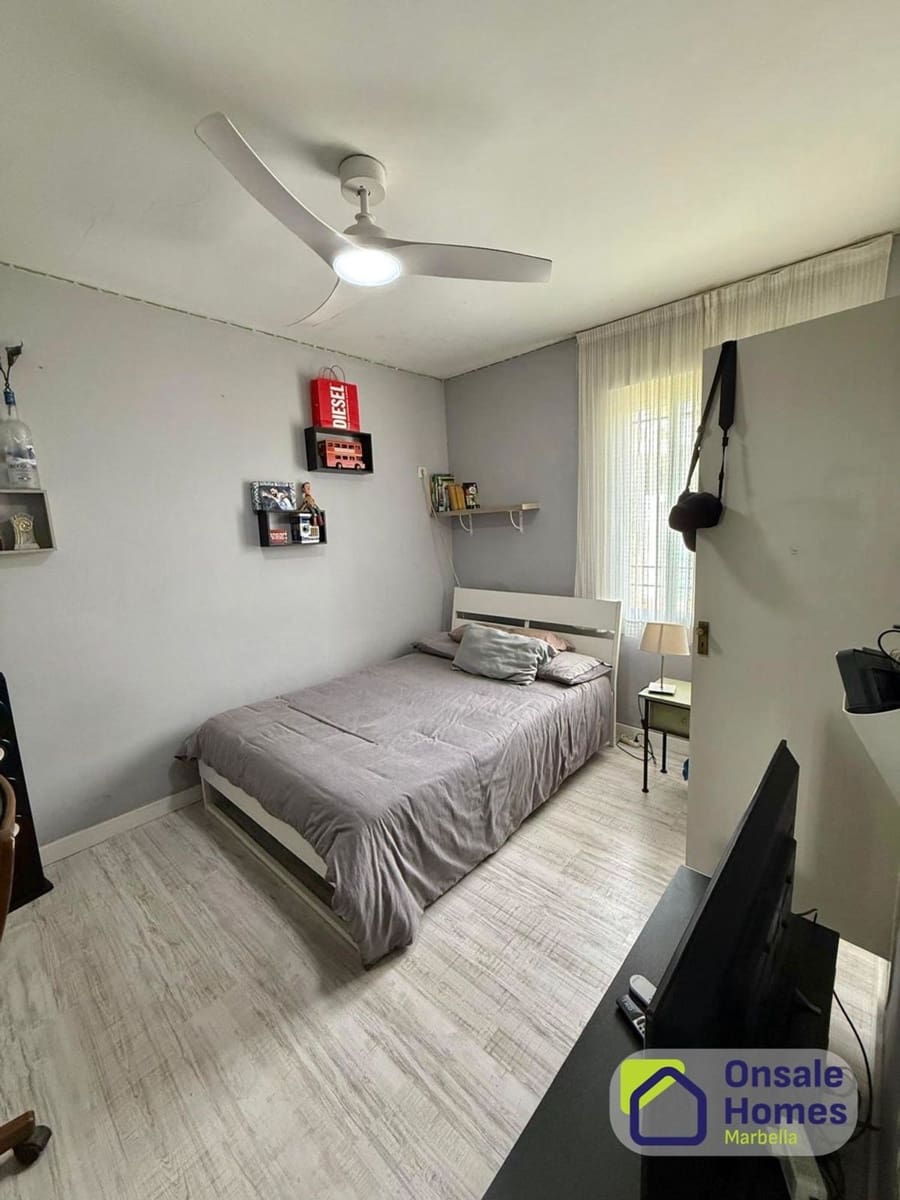 4 chambre Appartement à vendre à Marbella avec piscine garage - 650 000 € (Ref: 9647655)