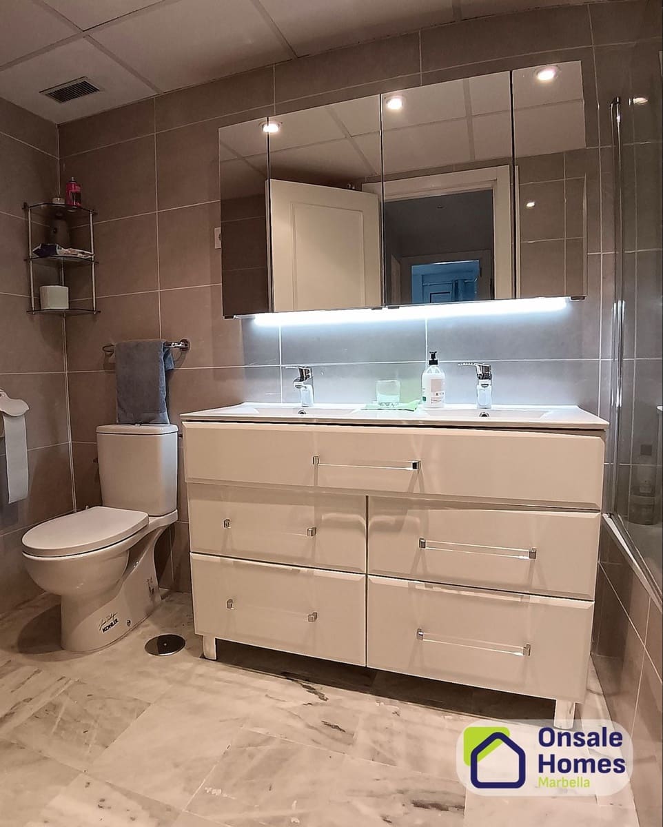 3 soverom Leilighet til salgs i Marbella med svømmebasseng garasje - € 750 000 (Ref: 9651047)