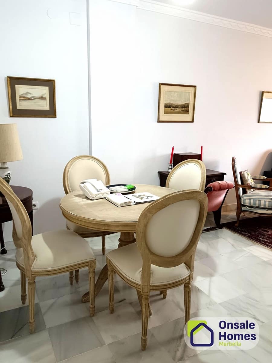 3 soverom Leilighet til salgs i Marbella med svømmebasseng garasje - € 750 000 (Ref: 9651047)