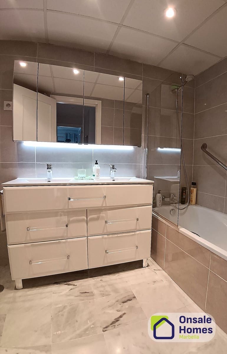 3 soverom Leilighet til salgs i Marbella med svømmebasseng garasje - € 750 000 (Ref: 9651047)