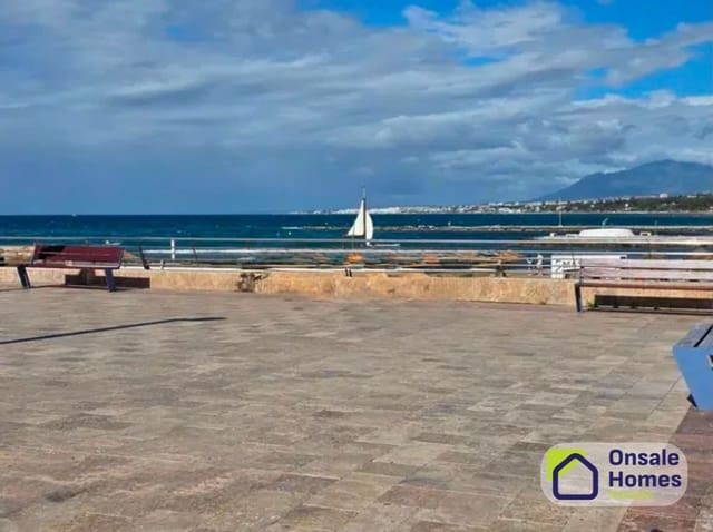 Comercial para venda em Playa Bajadilla - Puertos, Marbella - 170 000 € (Ref: 9654521)