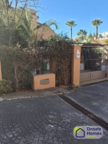 5 sypialnia Willa na sprzedaż w La Concha - Resina Golf, Estepona z basenem garażem - 1 400 000 € (Ref: 9658157)