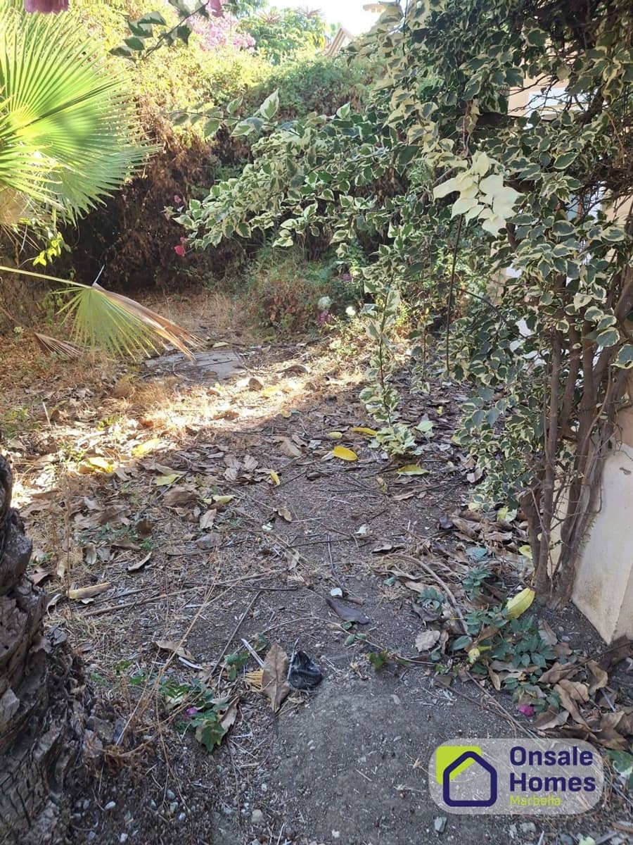 5 sypialnia Willa na sprzedaż w Estepona z basenem garażem - 1 400 000 € (Ref: 9658157)