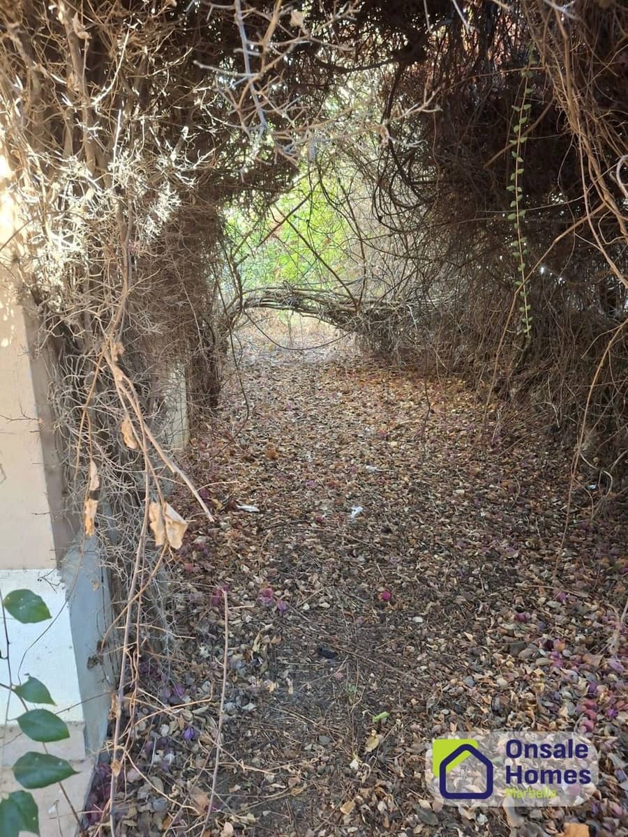 5 sypialnia Willa na sprzedaż w Estepona z basenem garażem - 1 400 000 € (Ref: 9658157)