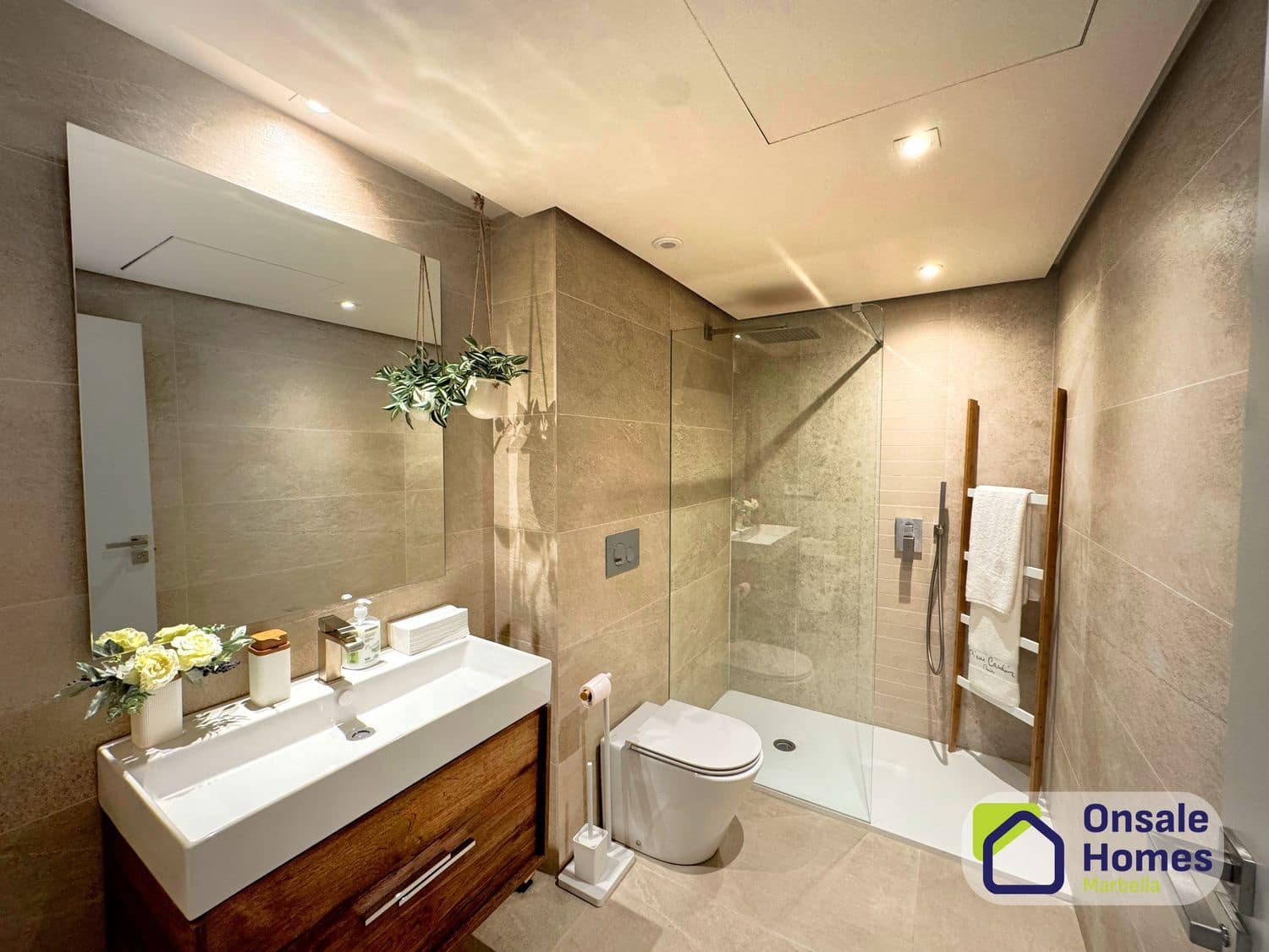 3 bedroom Apartment for sale in Benahavis with pool garage - € 690,000 (Ref: 9665649)