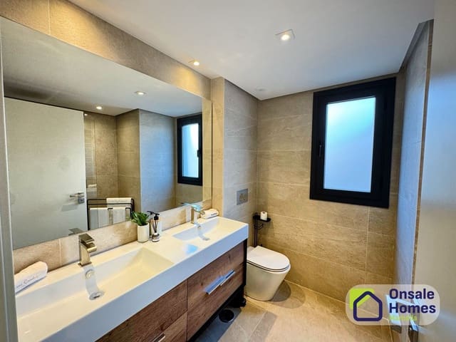 3 bedroom Apartment for sale in El Paraíso, Benahavís with pool garage - € 690,000 (Ref: 9665649)