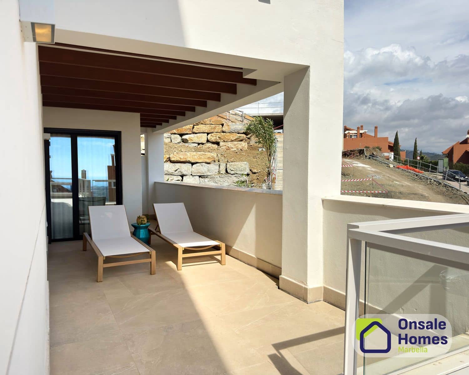 3 bedroom Apartment for sale in Benahavis with pool garage - € 690,000 (Ref: 9665649)