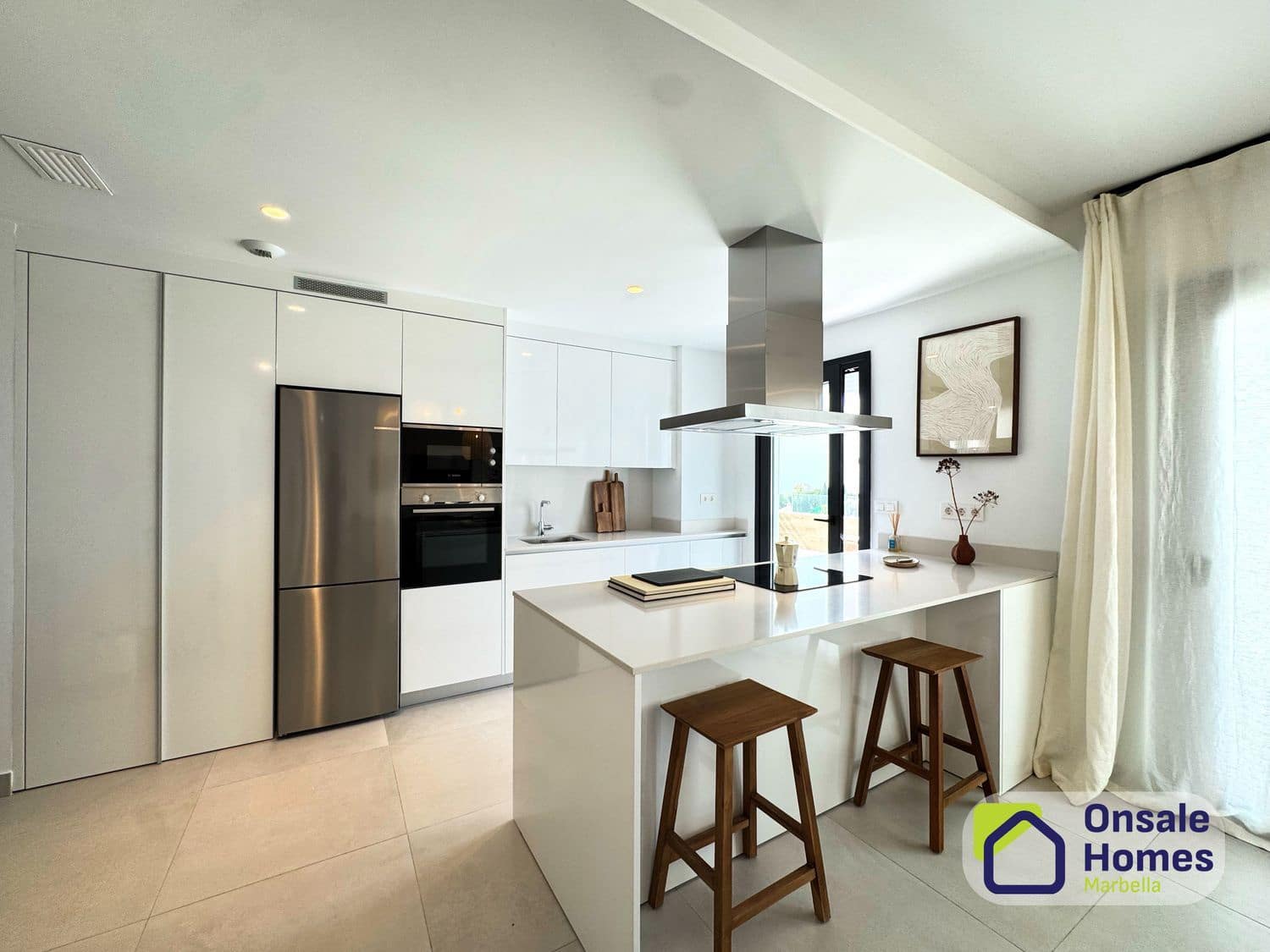 3 Zimmer Apartment zu verkaufen in Marbella mit Pool Garage - 1.150.000 € (Ref: 9669772)