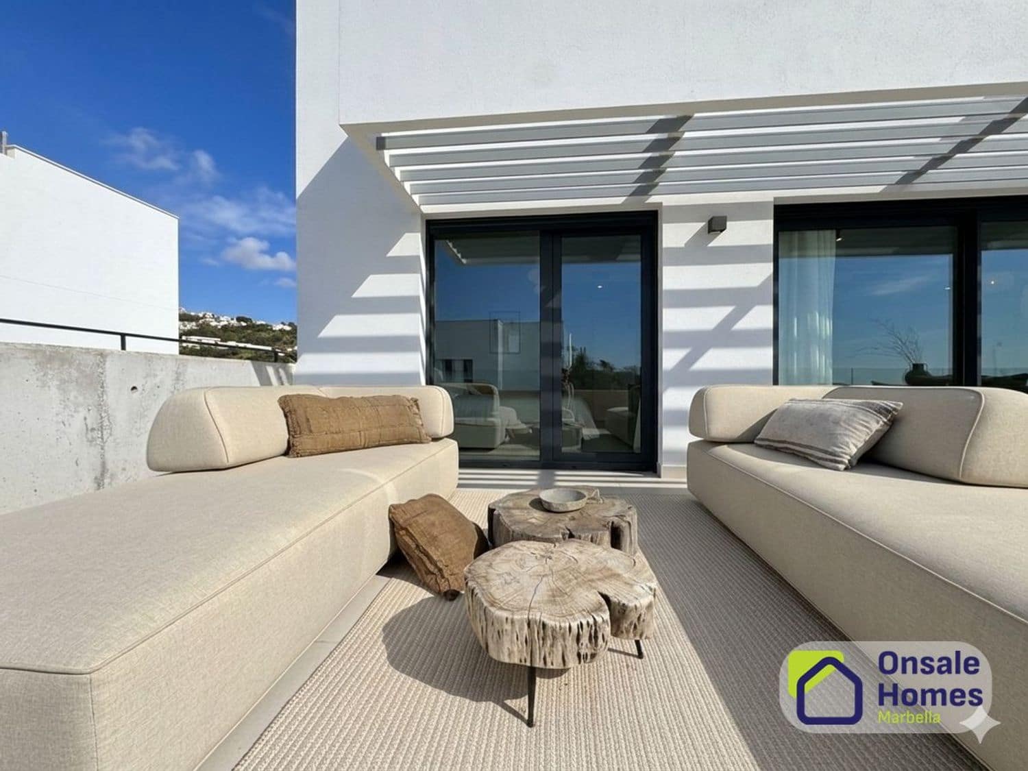 3 Zimmer Apartment zu verkaufen in Marbella mit Pool Garage - 1.150.000 € (Ref: 9669772)