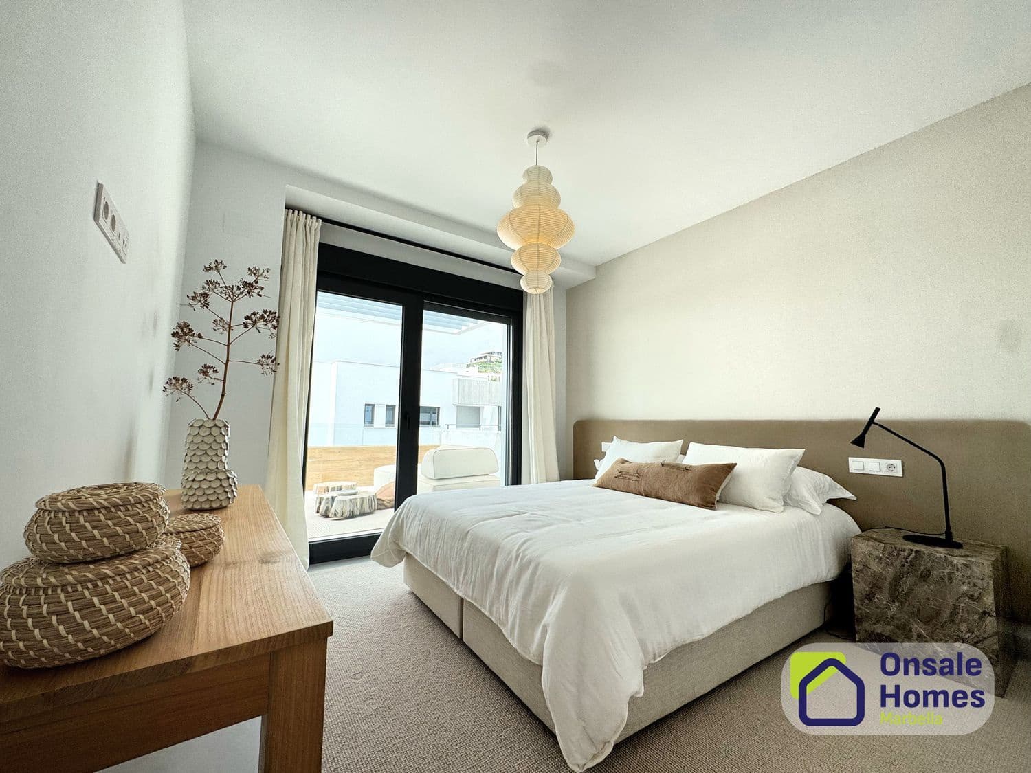 3 Zimmer Apartment zu verkaufen in Marbella mit Pool Garage - 1.150.000 € (Ref: 9669772)