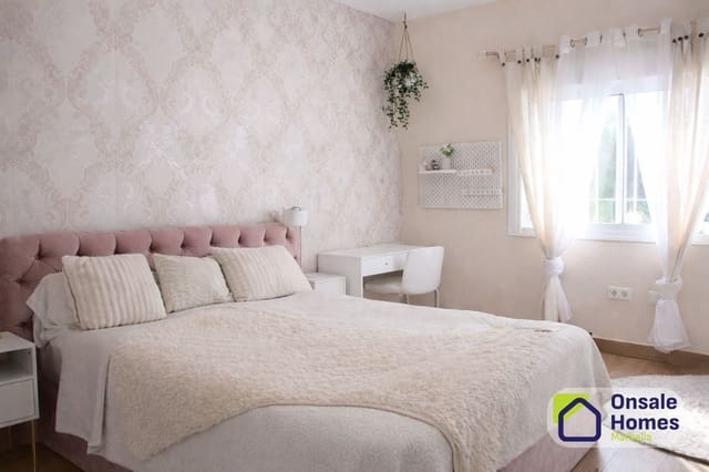 3 bedroom Villa for rent in Valdeolletas - Las Cancelas - Xarblanca, Marbella with pool garage - € 7,000 (Ref: 9669773)