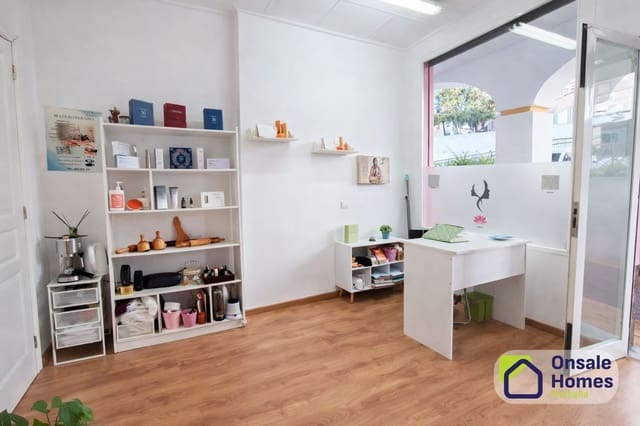 Kommersiell til salgs i Huerta Belón - Calvario, Marbella - € 120 000 (Ref: 9679421)