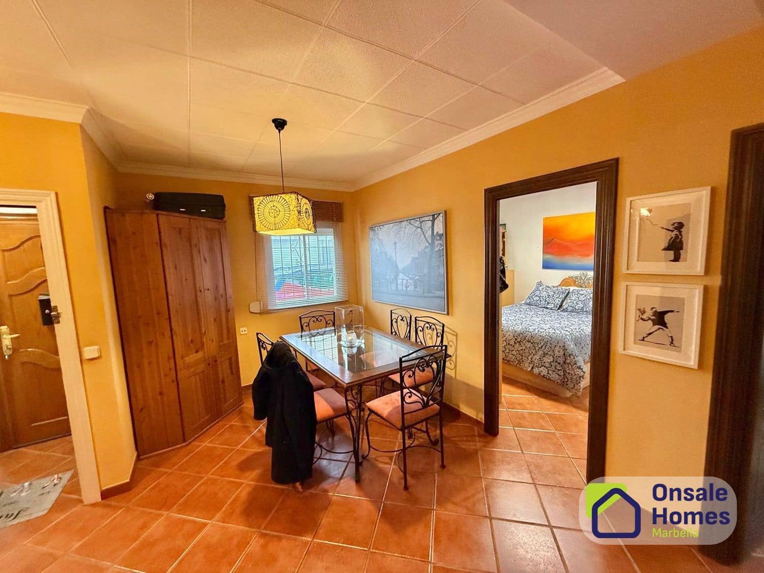 5 bedroom Townhouse for sale in San Pedro de Alcantara with garage - € 680,000 (Ref: 9679422)