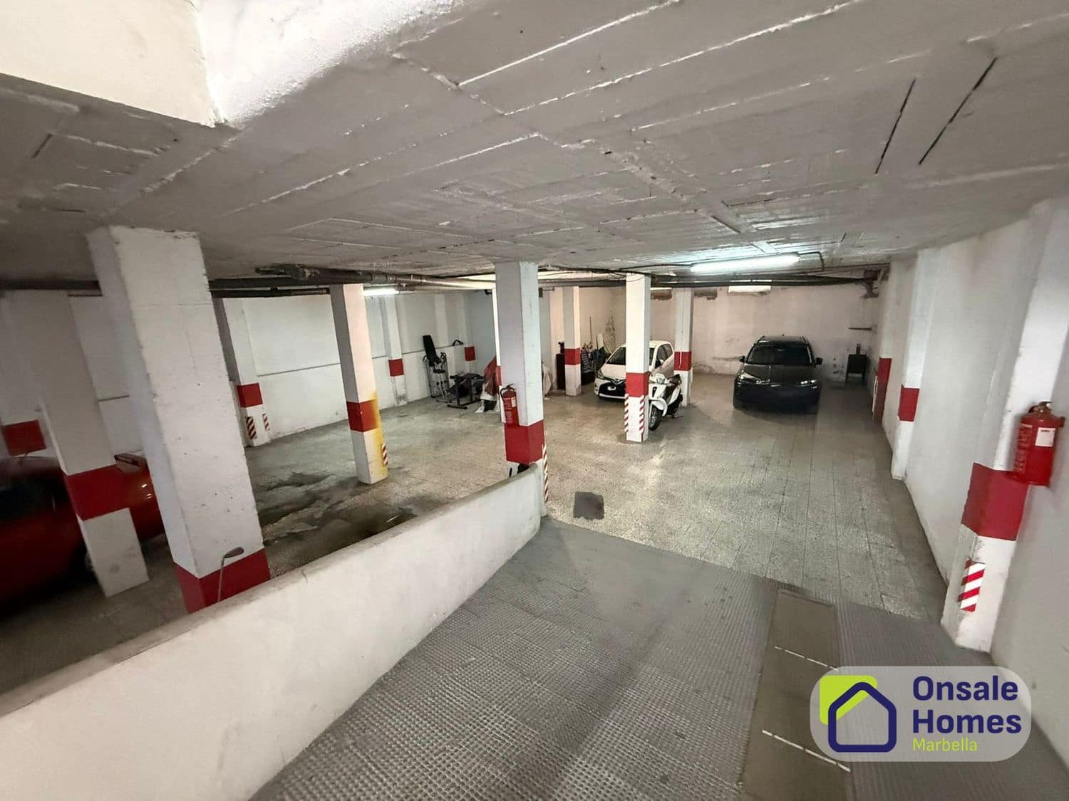 Garage in vendita in San Pedro de Alcantara - 250.000 € (Rif: 9685903)