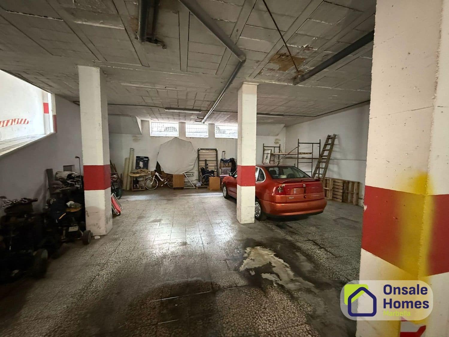 Garage in vendita in San Pedro de Alcantara - 250.000 € (Rif: 9685903)