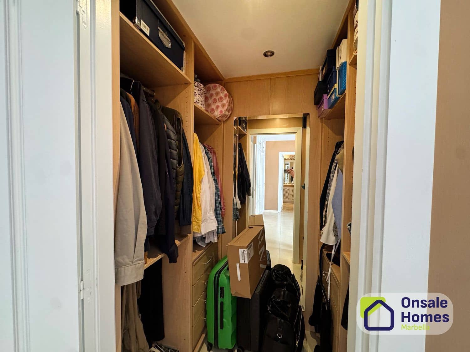 3 sovrum Lägenhet till salu i Nueva Andalucia med pool garage - 630 000 € (Ref: 9689985)