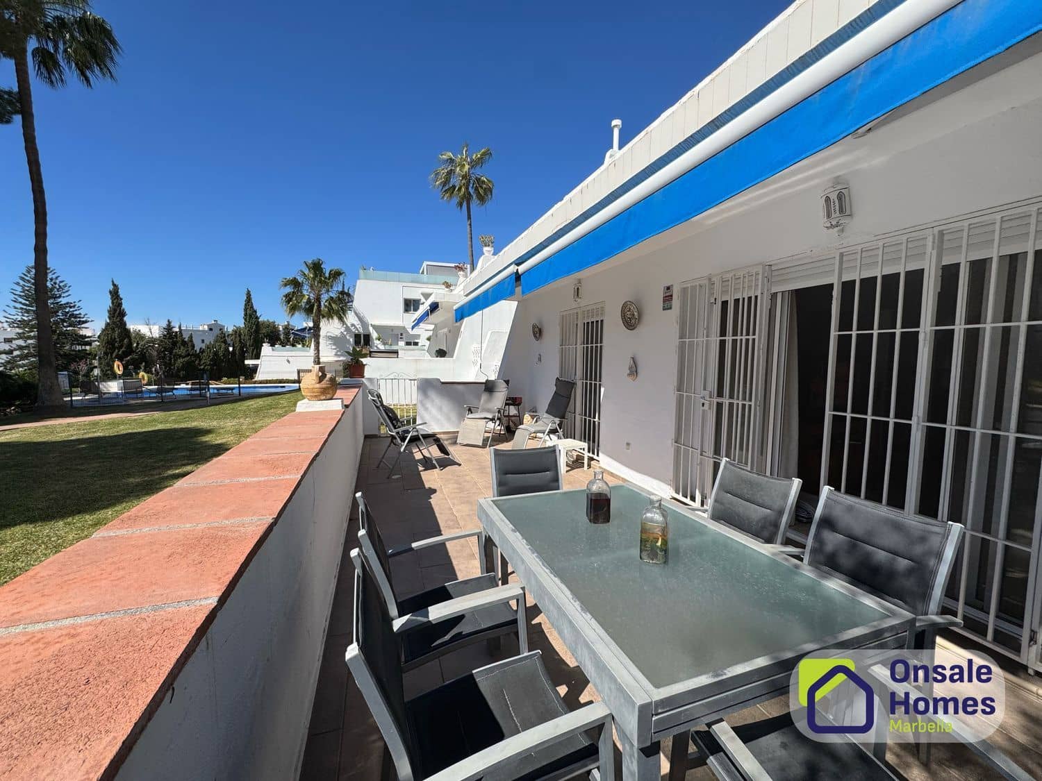 3 sovrum Lägenhet till salu i Nueva Andalucia med pool garage - 630 000 € (Ref: 9689985)