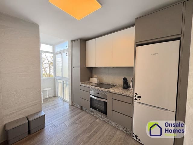 2 quarto Apartamento para venda em Los Jardines de Marbella - La Ermita, Marbella com garagem - 405 000 € (Ref: 9709474)