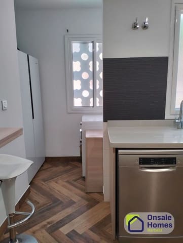 2 makuuhuone Huoneisto myytävänä paikassa Nueva Atalaya, Estepona mukana uima-altaan 
autotalli - 274 000 € (Ref: 9714309)