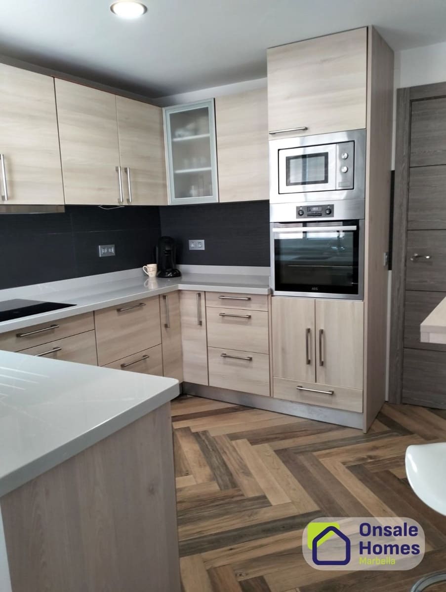 2 makuuhuone Huoneisto myytävänä paikassa New Golden Mile mukana uima-altaan 
autotalli - 274 000 € (Ref: 9714309)