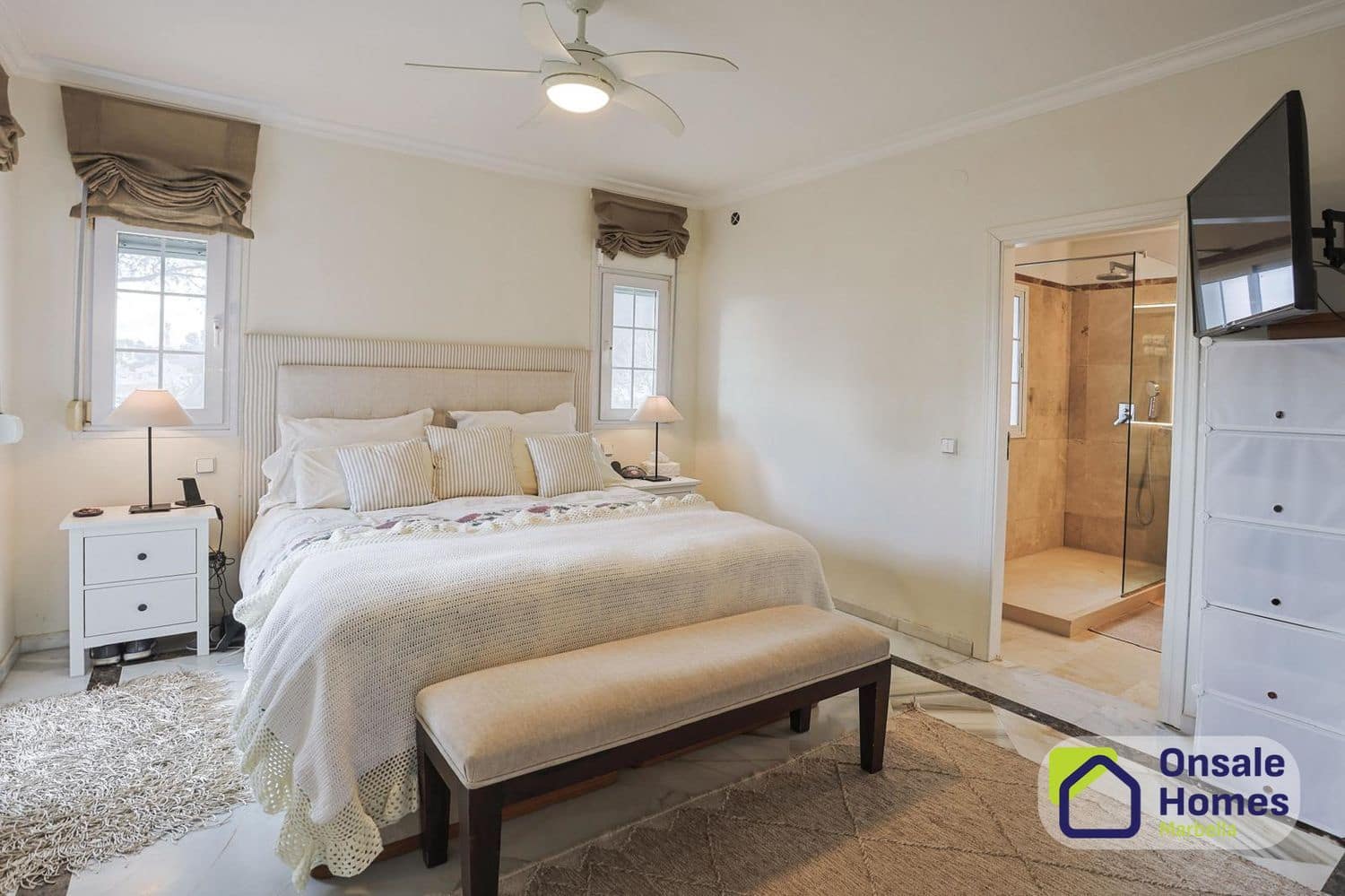 3 Zimmer Villa zu verkaufen in New Golden Mile mit Pool Garage - 1.295.000 € (Ref: 9714310)