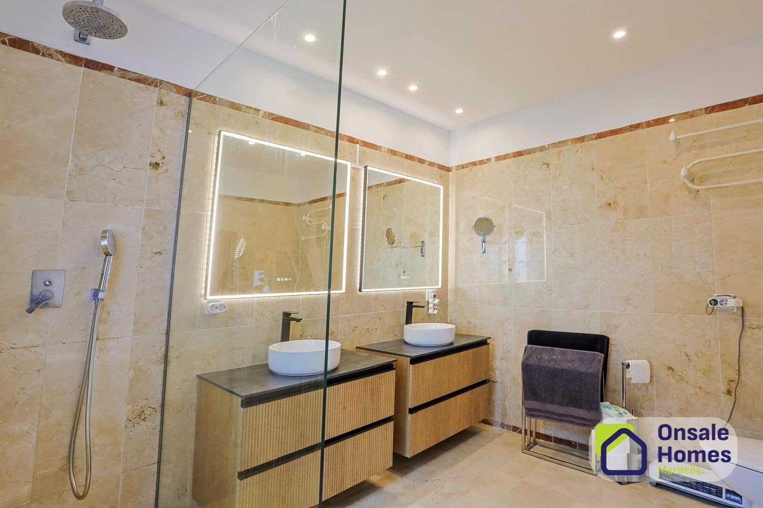 3 Zimmer Villa zu verkaufen in New Golden Mile mit Pool Garage - 1.295.000 € (Ref: 9714310)