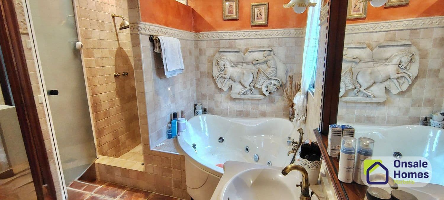 Chalet de 3 habitaciones en Río Real en venta con piscina garaje - 1.600.000 € (Ref: 9719434)