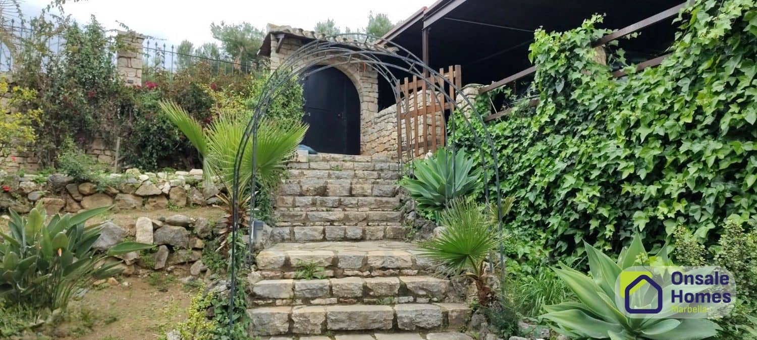 Chalet de 3 habitaciones en Río Real en venta con piscina garaje - 1.600.000 € (Ref: 9719434)