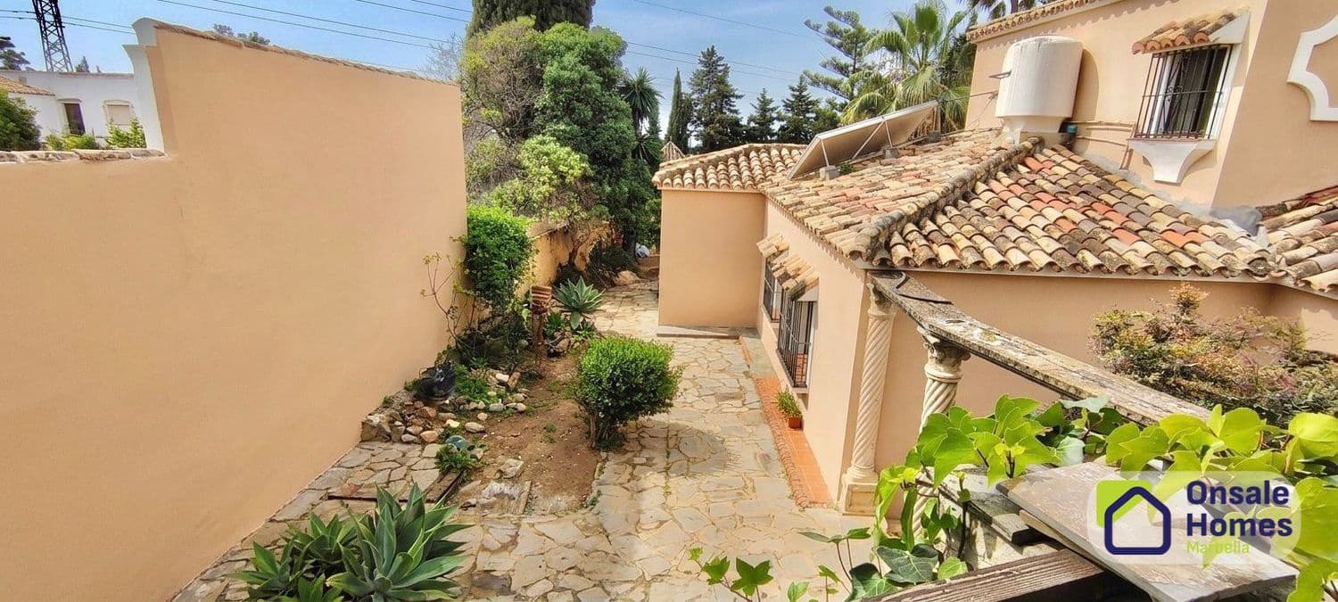 Chalet de 3 habitaciones en Río Real en venta con piscina garaje - 1.600.000 € (Ref: 9719434)