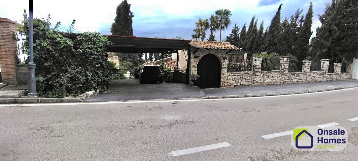 Chalet de 3 habitaciones en Río Real en venta con piscina garaje - 1.600.000 € (Ref: 9719434)