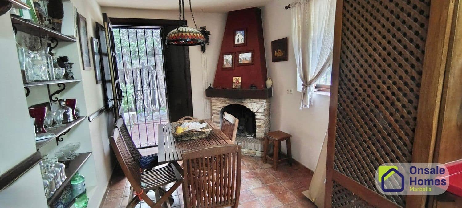 Chalet de 3 habitaciones en Río Real en venta con piscina garaje - 1.600.000 € (Ref: 9719434)