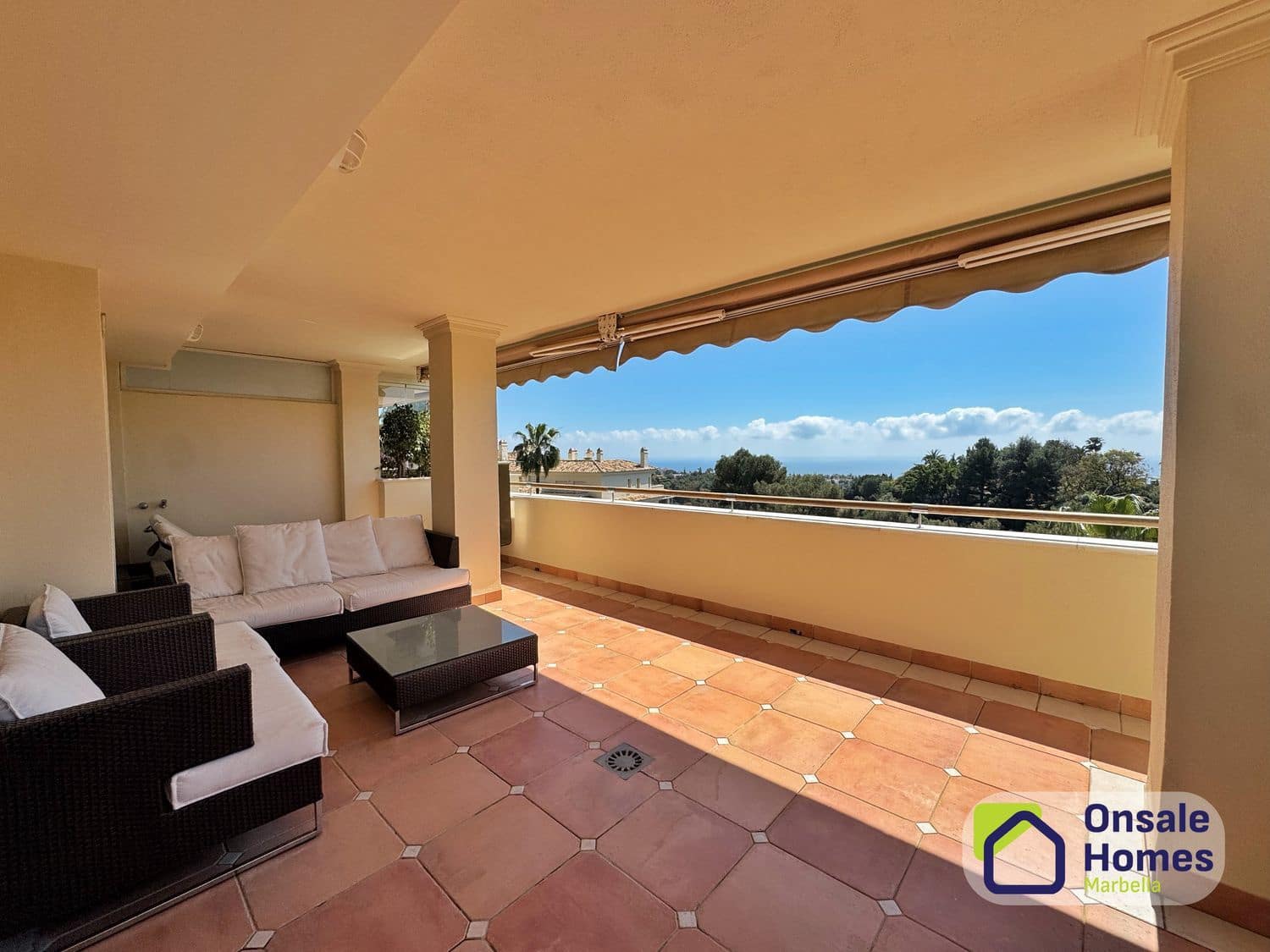 3 chambre Appartement à vendre à Golden Mile avec piscine garage - 995 000 € (Ref: 9721058)