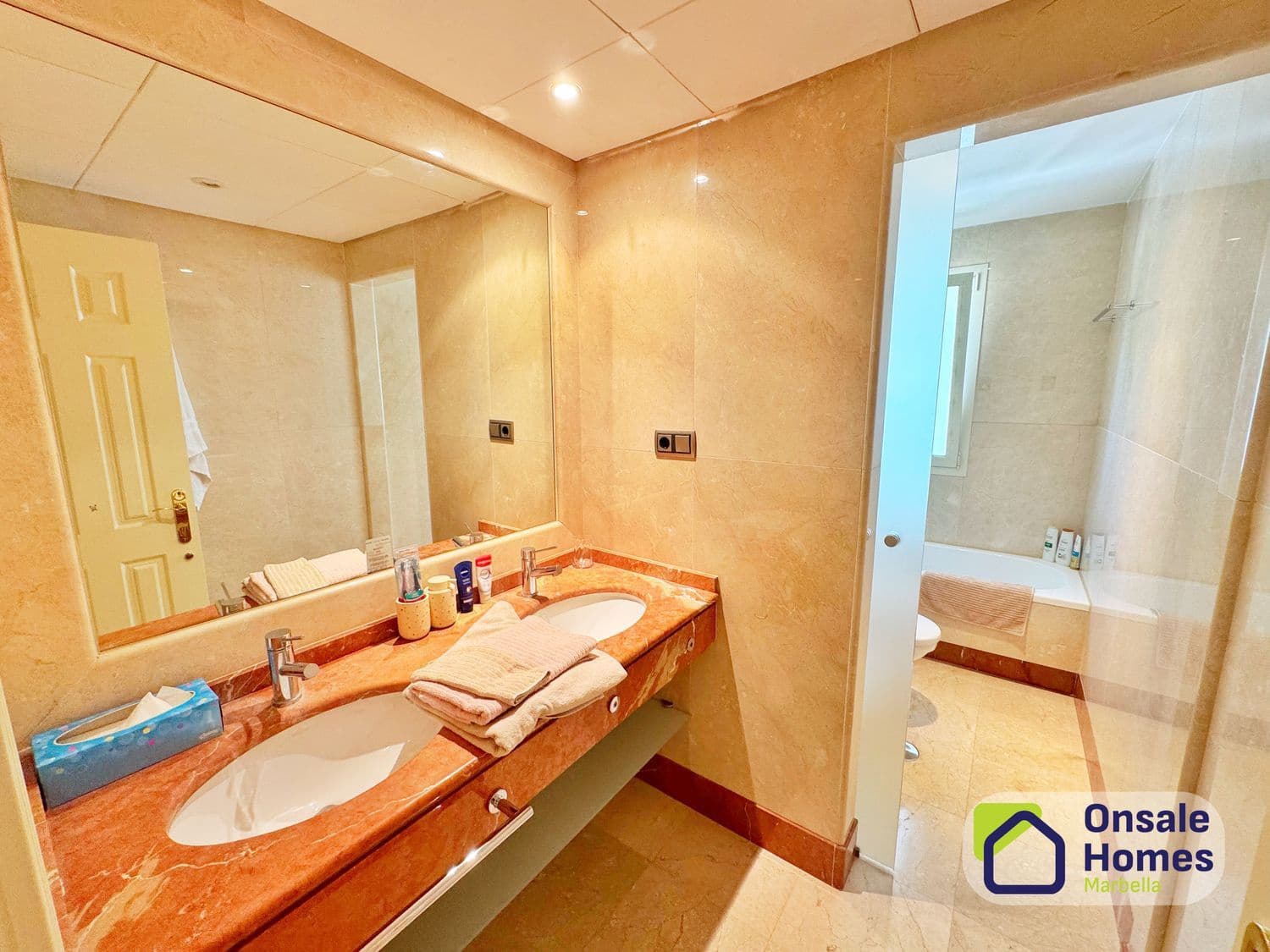 3 chambre Appartement à vendre à Golden Mile avec piscine garage - 995 000 € (Ref: 9721058)