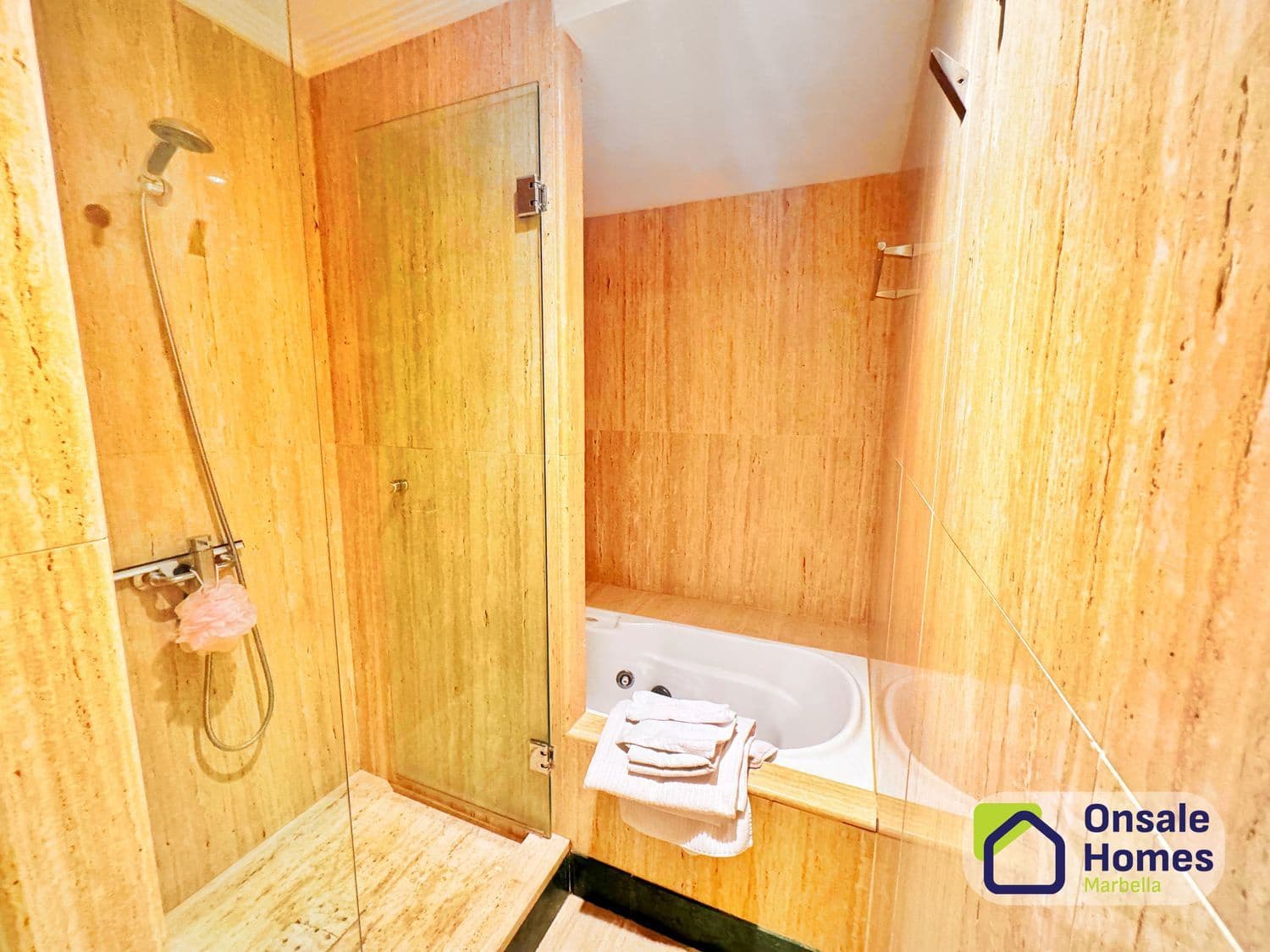 3 chambre Appartement à vendre à Golden Mile avec piscine garage - 995 000 € (Ref: 9721058)