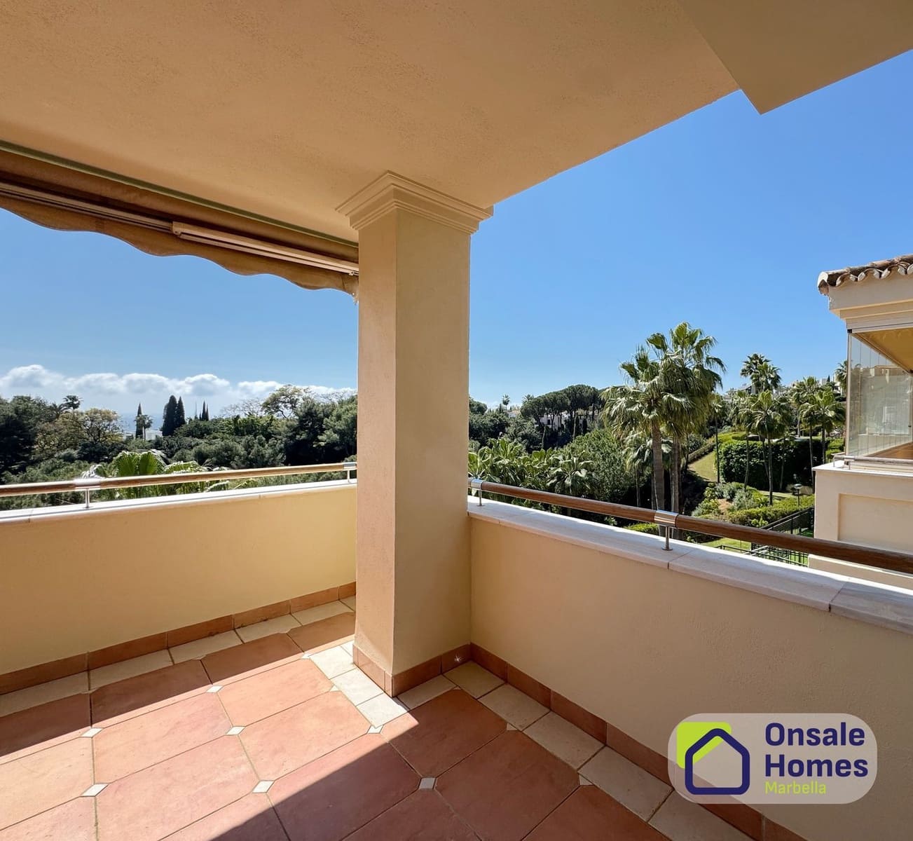 3 chambre Appartement à vendre à Golden Mile avec piscine garage - 995 000 € (Ref: 9721058)