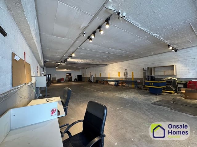 Komercyjne do wynajęcia w Playa Bajadilla - Puertos, Marbella - 3 500 € (Ref: 9726300)