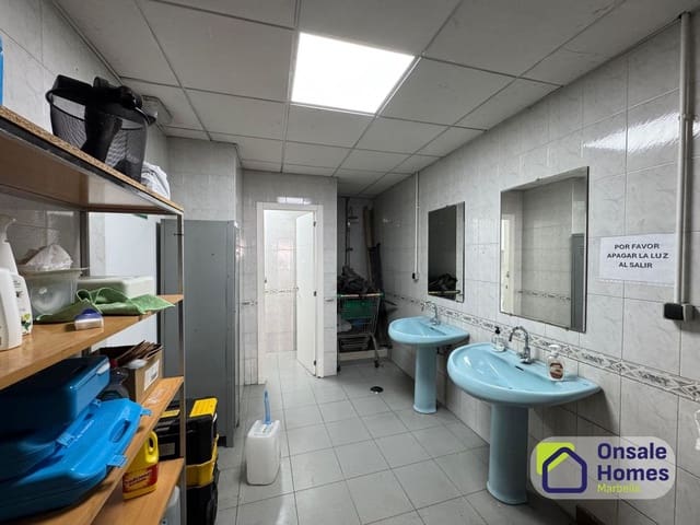 Komercyjne do wynajęcia w Playa Bajadilla - Puertos, Marbella - 3 500 € (Ref: 9726300)