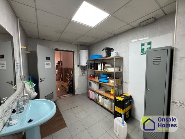 Komercyjne do wynajęcia w Playa Bajadilla - Puertos, Marbella - 3 500 € (Ref: 9726300)