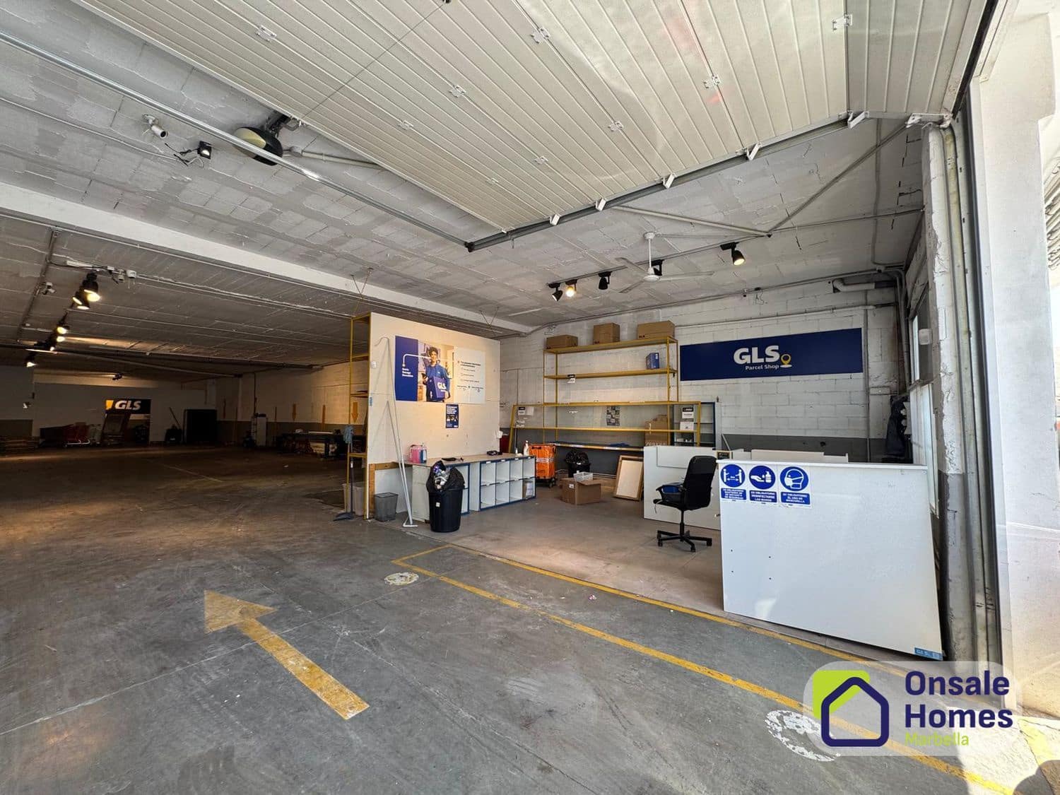 Komercyjne do wynajęcia w Marbella - 3 500 € (Ref: 9726300)