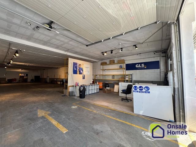 Komercyjne do wynajęcia w Playa Bajadilla - Puertos, Marbella - 3 500 € (Ref: 9726300)