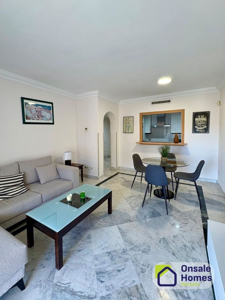 2 bedroom Apartment for sale in Puerto Banus with pool garage - € 645,000 (Ref: 9726301)