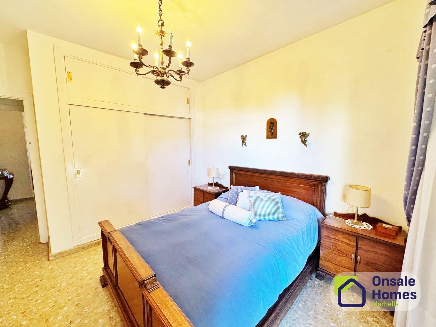 Apartamento de 2 habitaciones en Marbella en venta con piscina garaje - 425.000 € (Ref: 9735005)