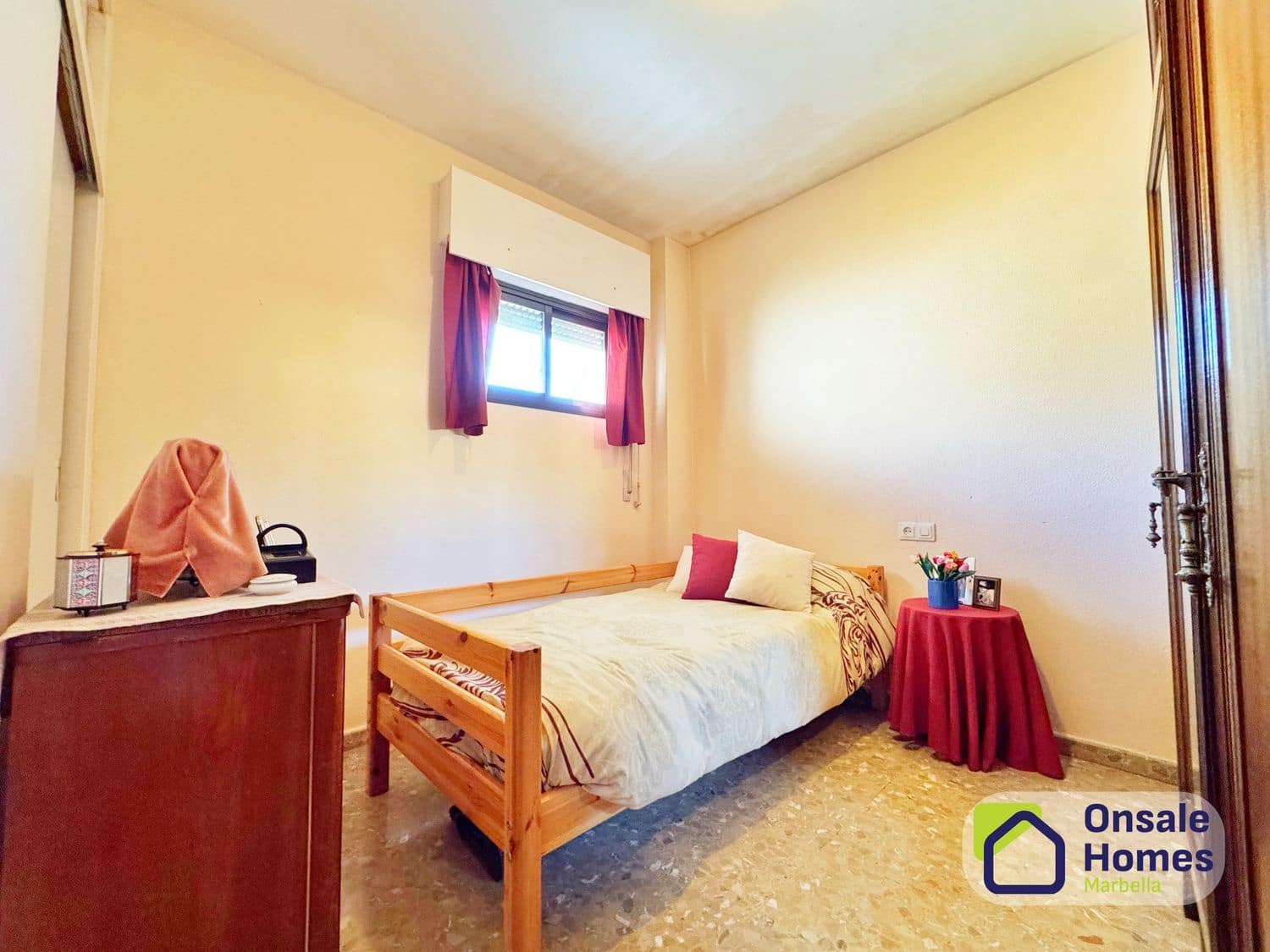 Apartamento de 2 habitaciones en Marbella en venta con piscina garaje - 425.000 € (Ref: 9735005)