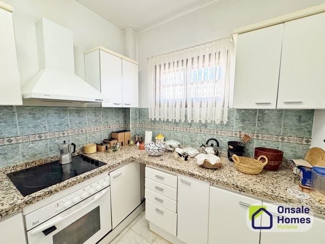 Apartamento de 2 habitaciones en Playa de Fontanilla, Marbella en venta con piscina garaje - 425.000 € (Ref: 9735005)