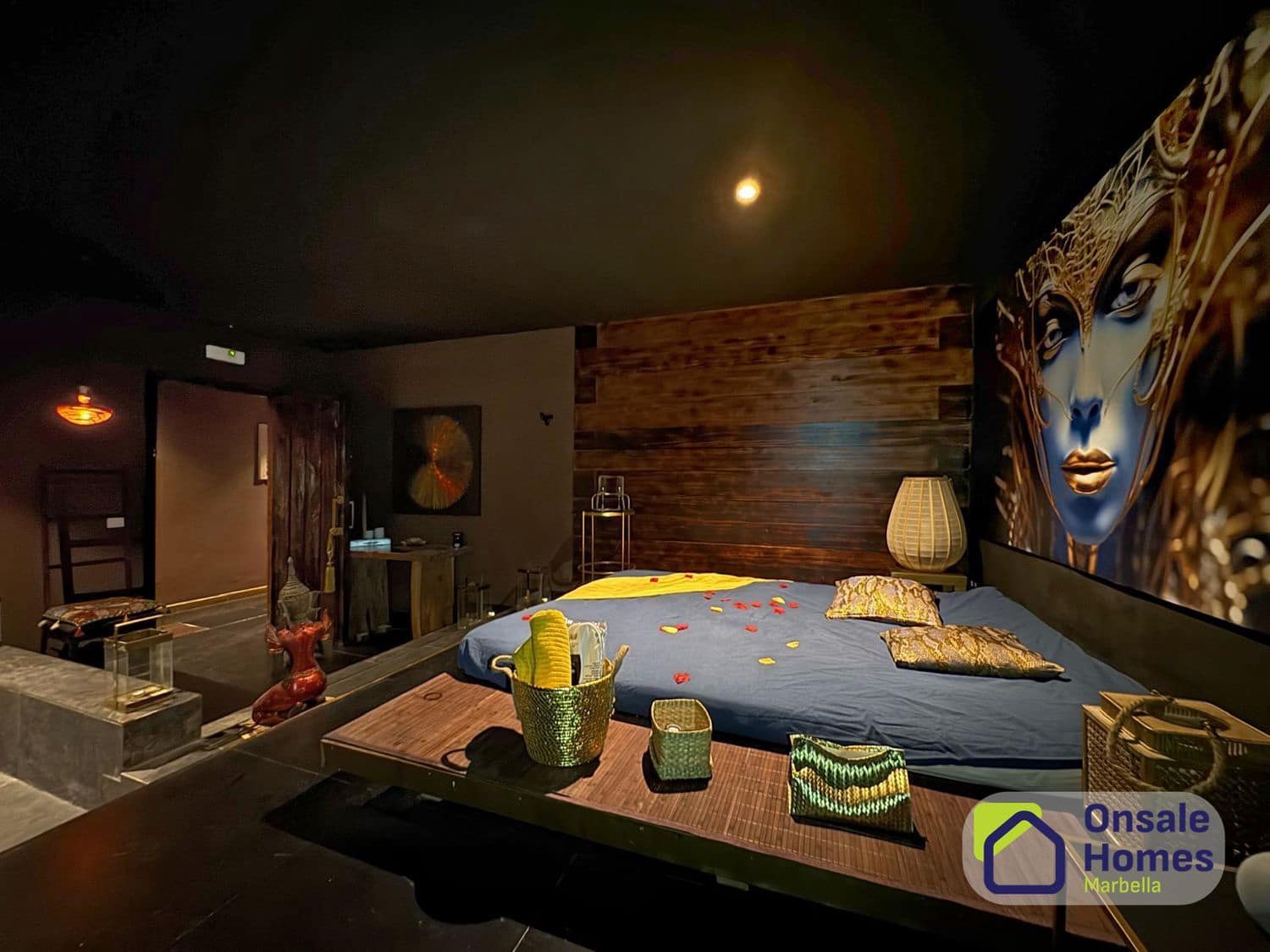 Commercial for rent in Marbella - € 2,500 (Ref: 9737890)